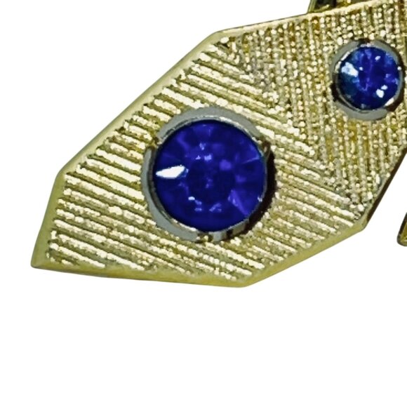 Textured Gold Tone Leaf Brooch & Earrings Set W/ Cobalt Blue Rhinestones (5752) - Picture 7 of 12